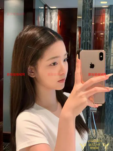 LiLi-李李 Thumbnail Image