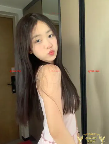 LiLi-李李 Thumbnail Image