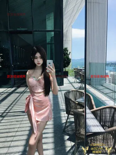 CheLiZi-车厘子 Thumbnail Image