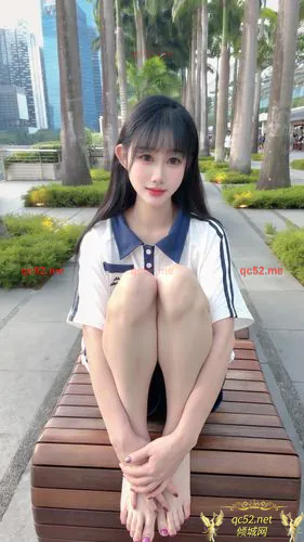 XueEr-雪儿 Thumbnail Image